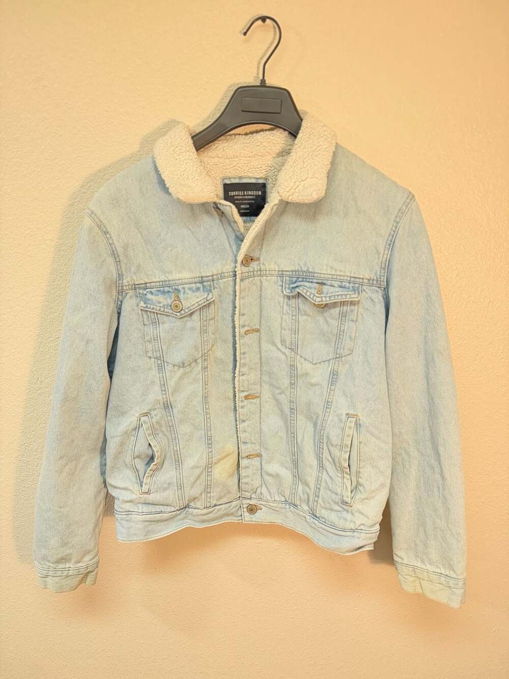 Sunrise Kingdom Men's Light Wash Denim Sherpa Lined Trucker Jacket Medium
